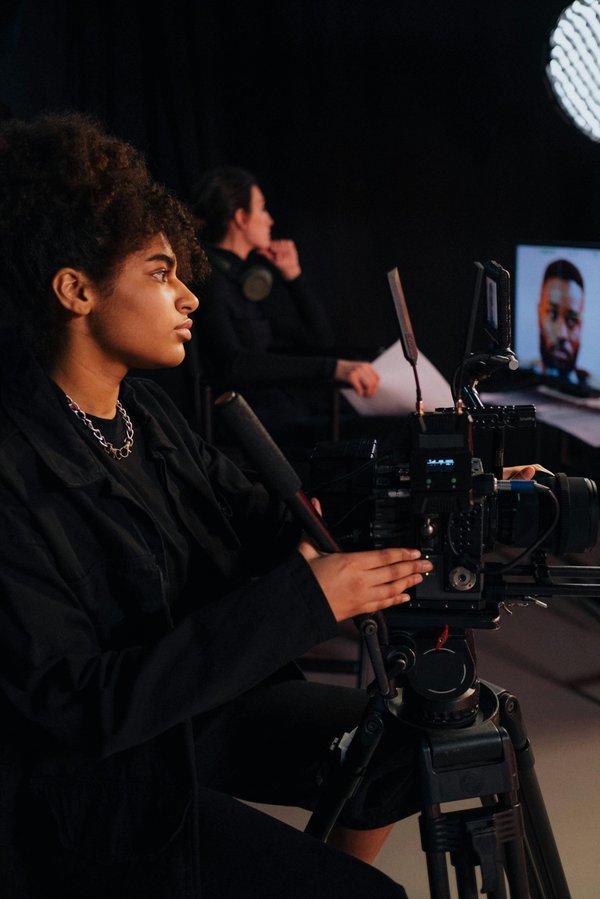 Yalp : la société de production audiovisuelle qui booste votre marque